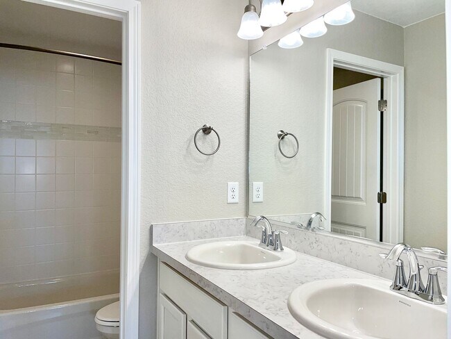 Building Photo - Built in 2021- Stunning 5 Bedroom 4 bath H...