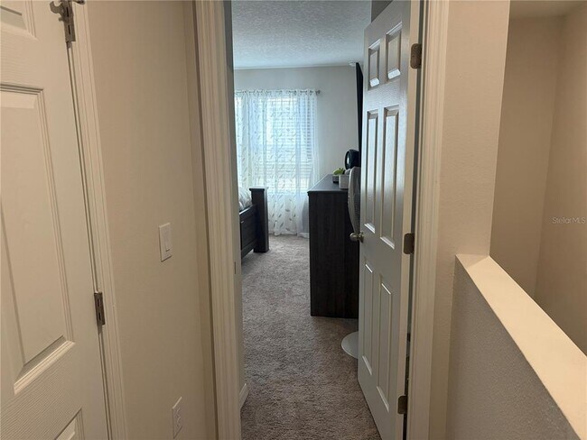 Building Photo - 3840 King Hill Dr