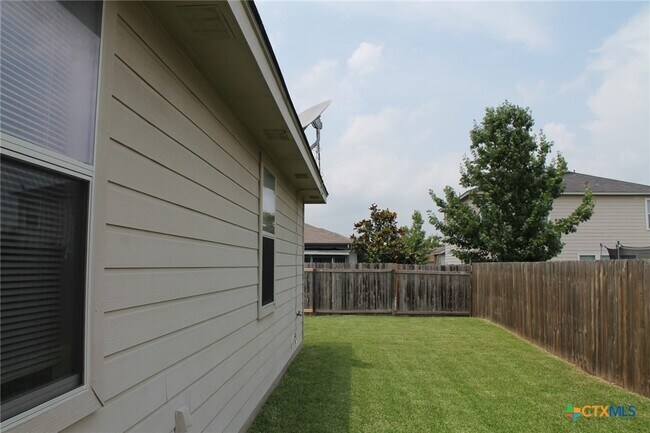 Building Photo - 341 Placid Meadow