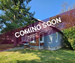 Building Photo - Cute 3 Bedroom Close to Shopping