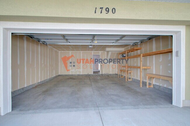 Building Photo - 1790 W Dalmeny Way