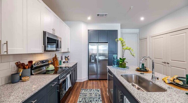 Building Photo - 615 E Foster Crossing Rd