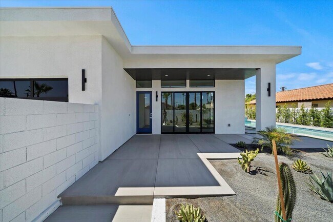 Building Photo - 78525 Orcabessa Dr