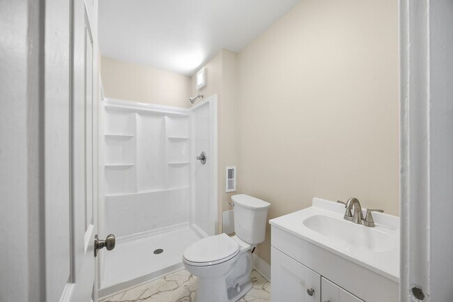 Building Photo - 1729-1729 Nevada St