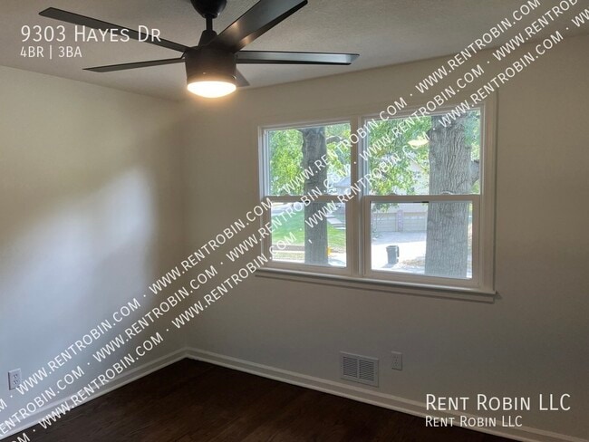 Building Photo - 9303 Hayes Dr