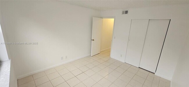 Building Photo - 9001 Wiles Rd