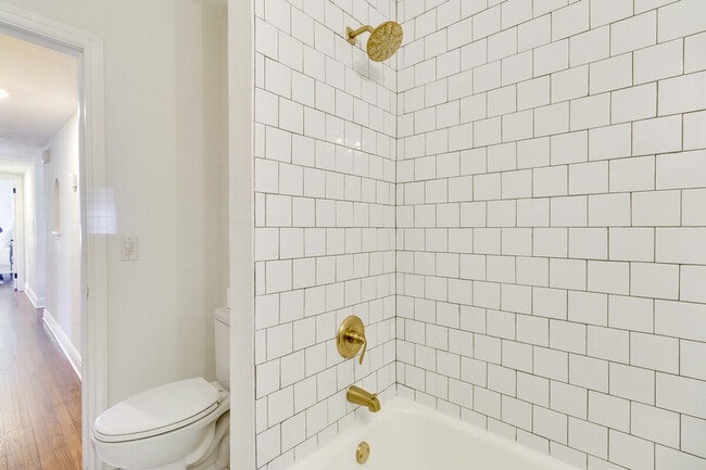 Building Photo - 15 S Lawsona Blvd