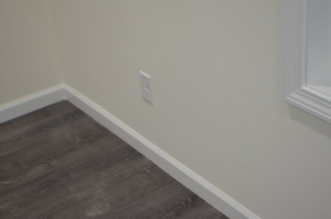 Building Photo - 563 Burritt St