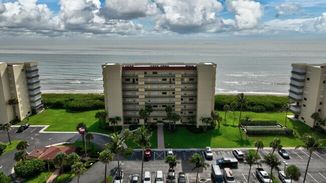 Building Photo - 7420 S Ocean Dr
