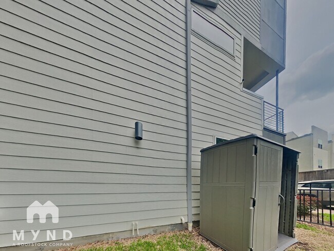 Building Photo - 353 Eado Park Cir