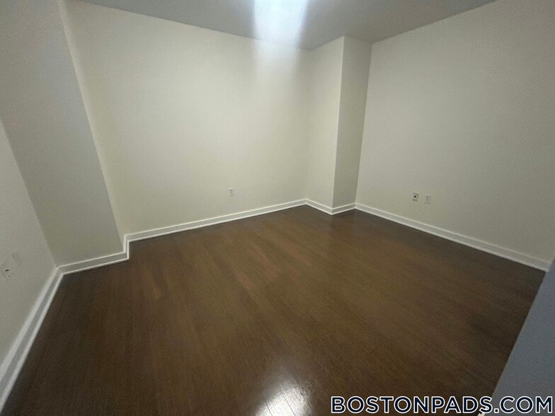 Building Photo - 40 Boylston St