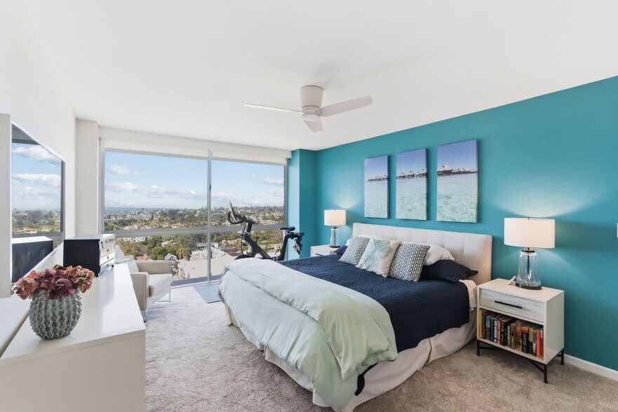 Building Photo - 3535 1st Ave