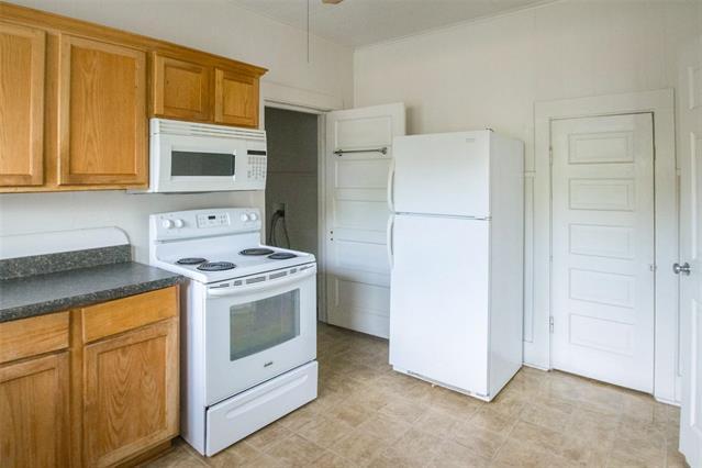 Building Photo - 1017 Collier St