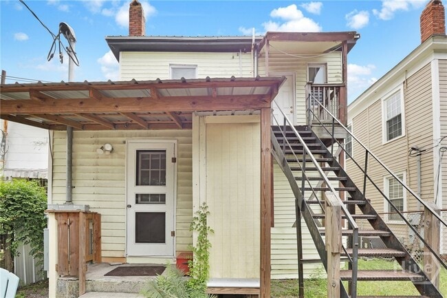Building Photo - 530 E 35th St