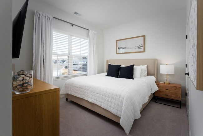 Building Photo - 1244 Trisail Ter