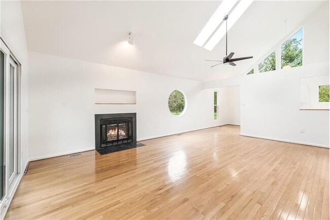 Building Photo - 11916 Moss Point Ln