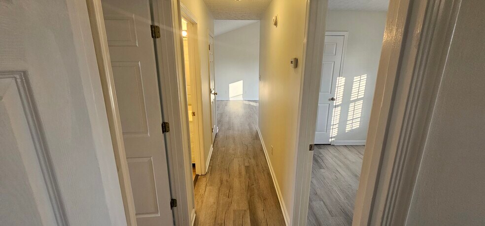 Building Photo - 757 Jennings Ct