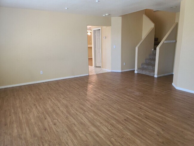 Building Photo - SUMMERLIN