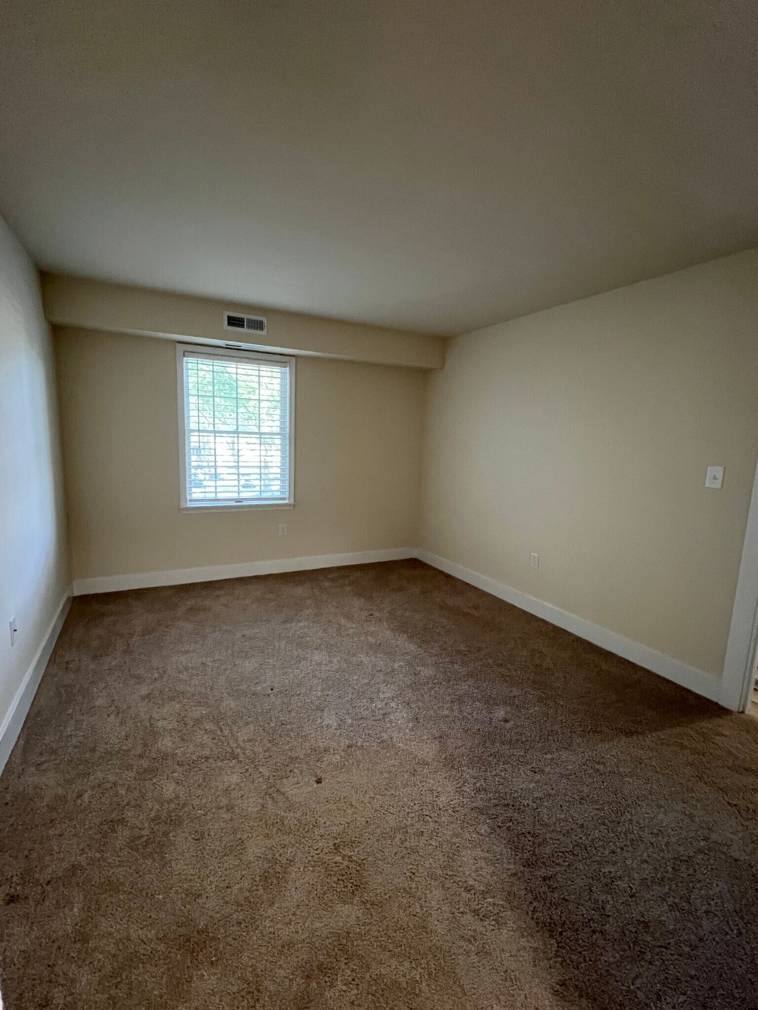Primary Bedroom - 620 Manatawny St