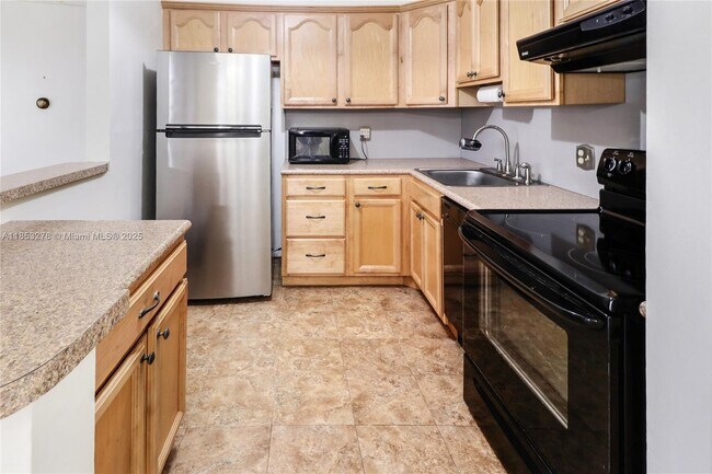 Building Photo - 9887 N Belfort Cir