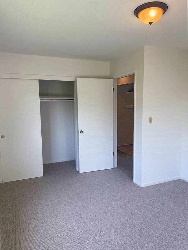Building Photo - 2BD/2BA Single-Level Home Near Sonoma Plaza | Available Now.
