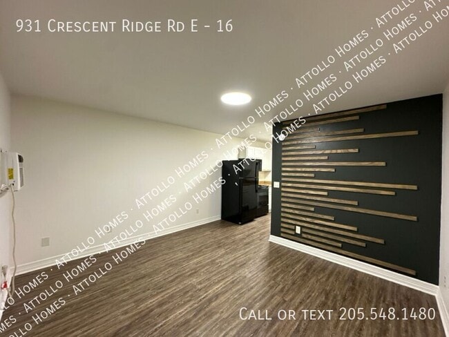 Building Photo - 931 Cres Rdg E Rd