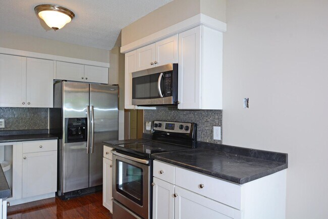 Building Photo - Condo on the St. Croix River