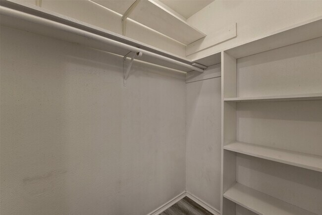 Building Photo - 13715 Ludgate Pass