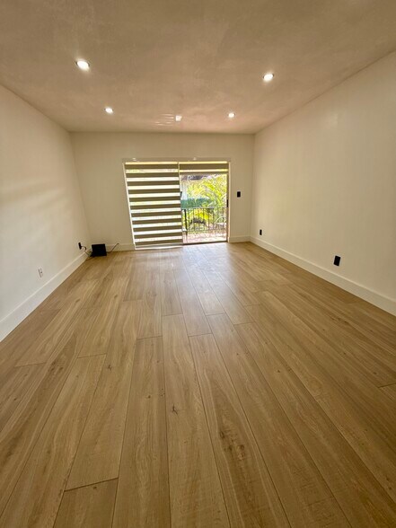 Building Photo - 13705 SW 91st Ct