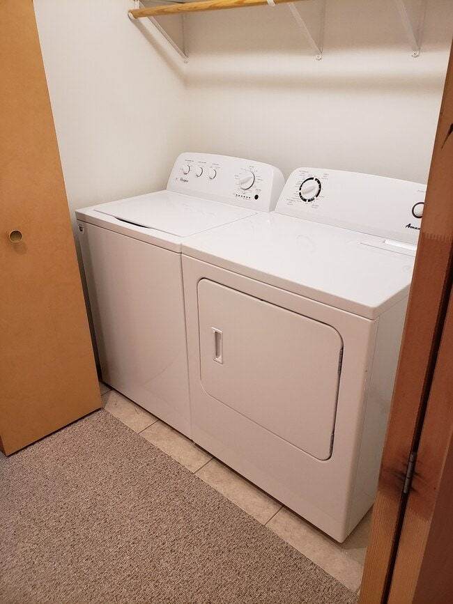 Building Photo - 208 Parador Pl