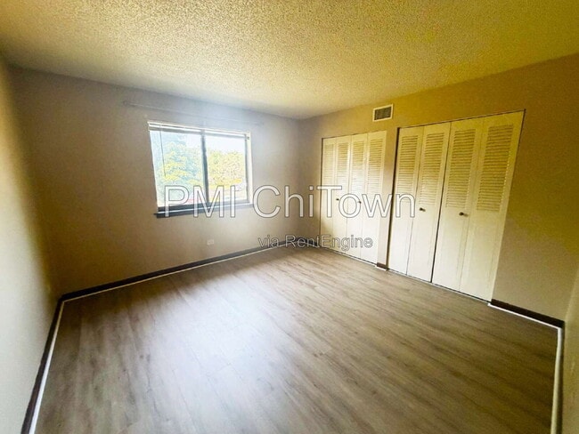 Building Photo - 1472 Carol Ct