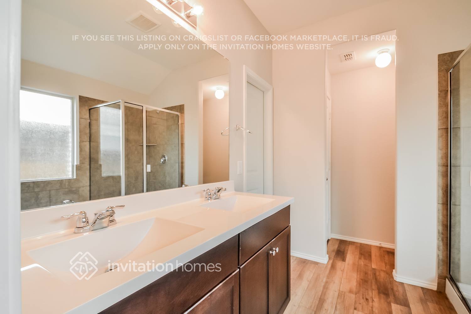 Building Photo - 1790 Alamandine Ave