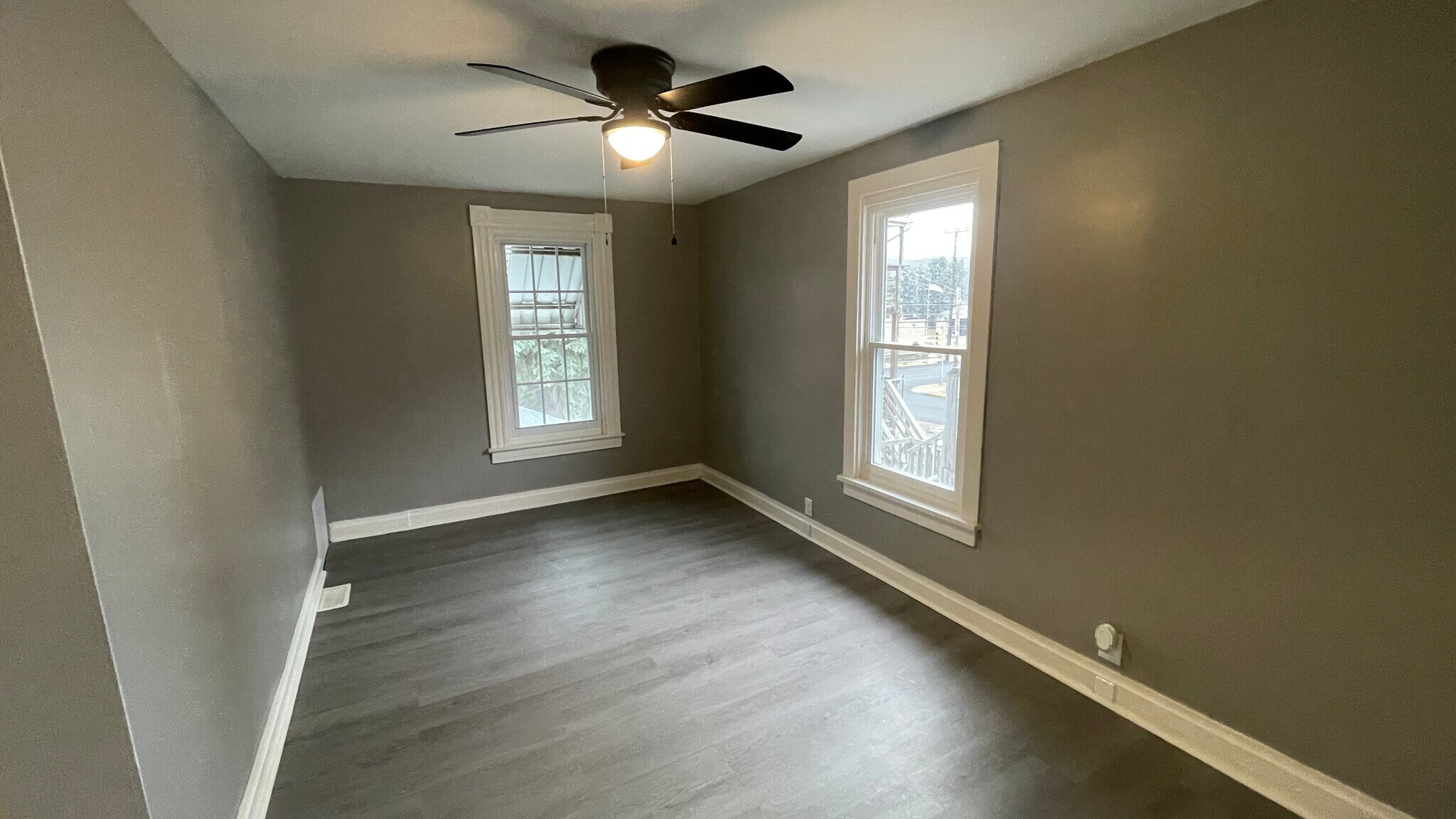 Building Photo - 505 Monongahela Ave