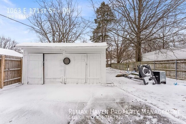 Building Photo - 1063 E 171st St