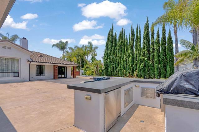 Building Photo - 410 Milagrosa Cir