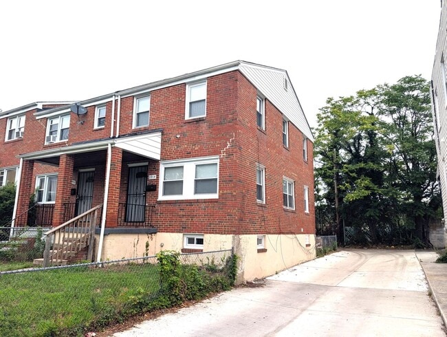Building Photo - 3914 Eierman Ave