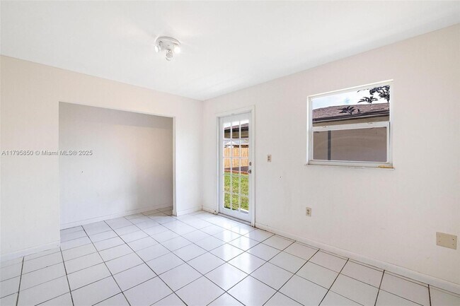 Building Photo - 6356 SW 32nd St