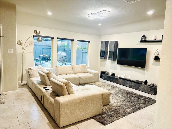 Building Photo - 18227 Grayson Blf Wy