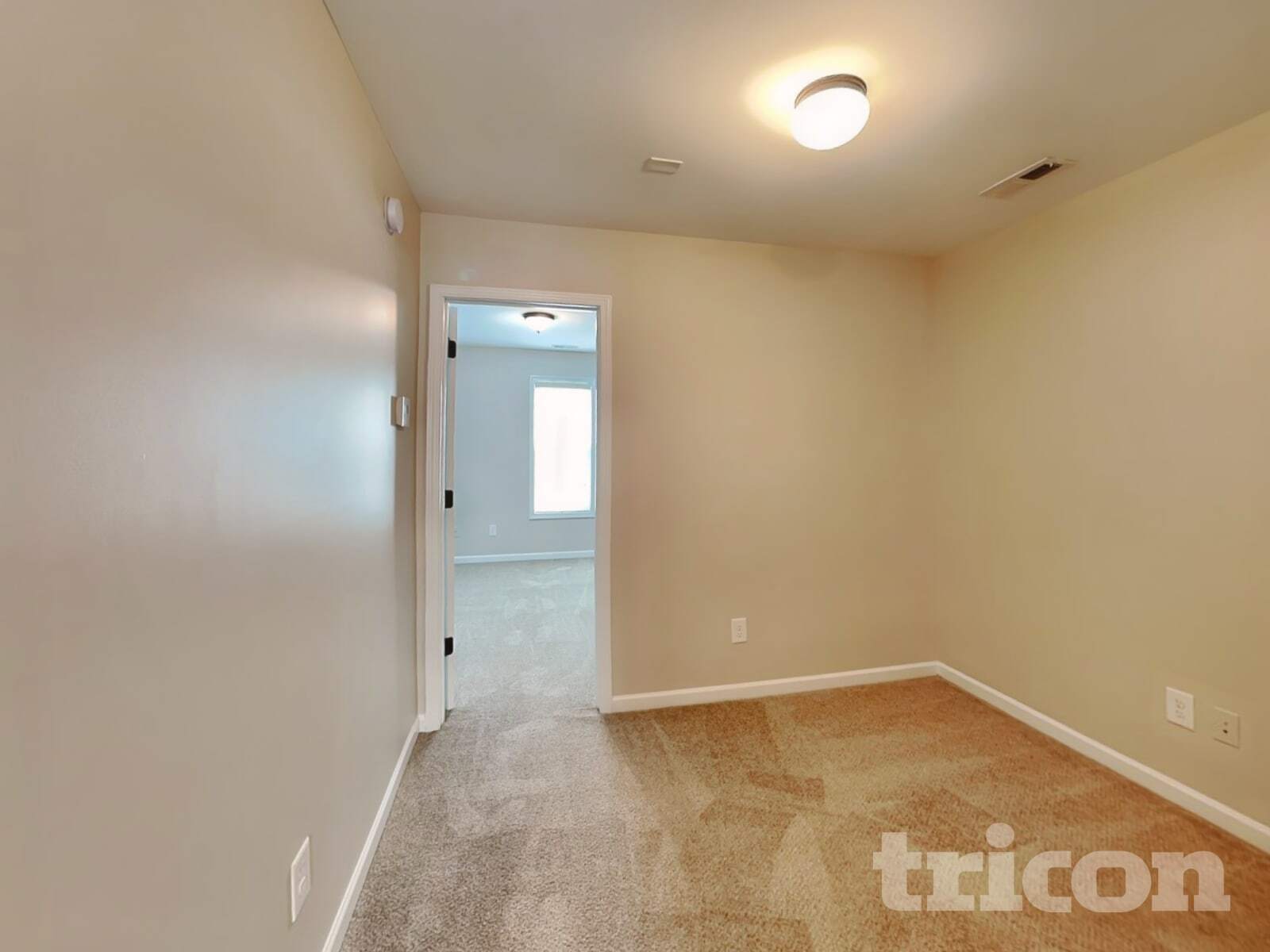 Building Photo - 557 McCarthy Dr