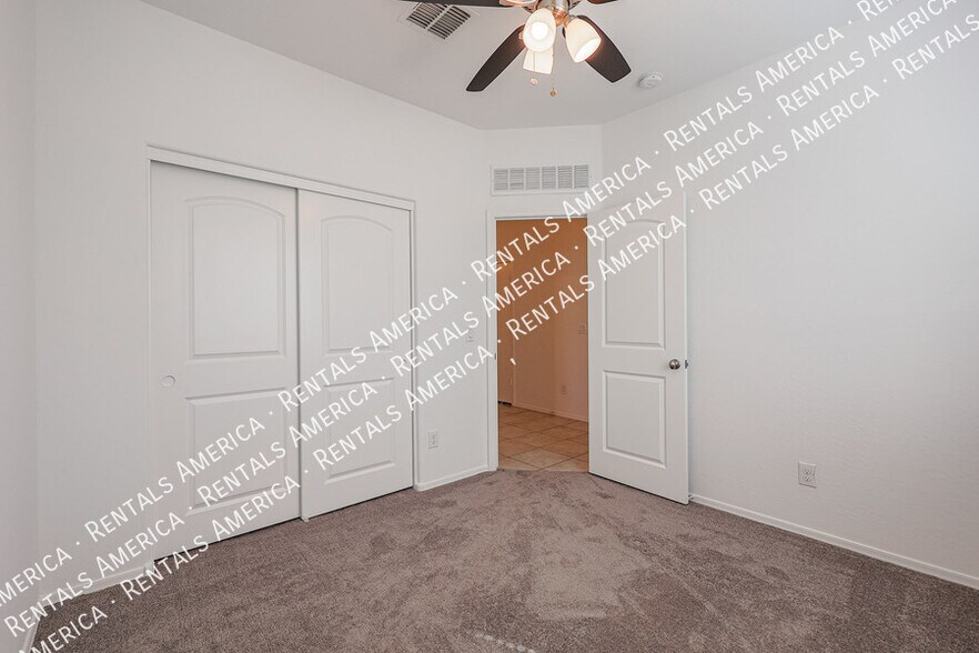 Building Photo - 23852 W Wier Ave