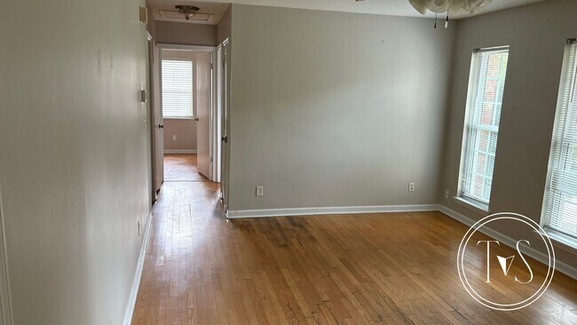 Building Photo - FALL MOVE-IN SPECIAL: 50% OFF 1st FULL MONTH'S RENT!**