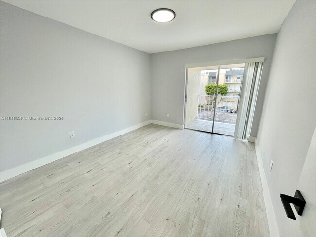 Building Photo - 7777 SW 86th St