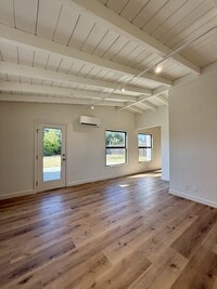 Building Photo - 1841 Mayette Ave