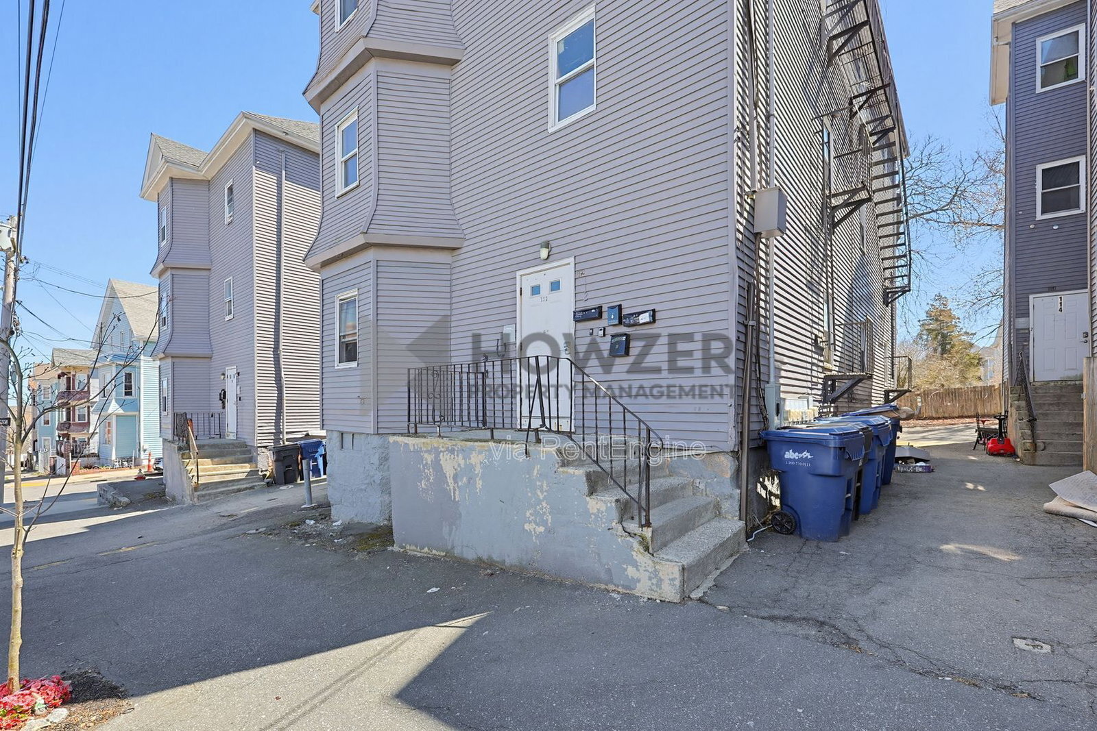 Building Photo - 112 Clark St