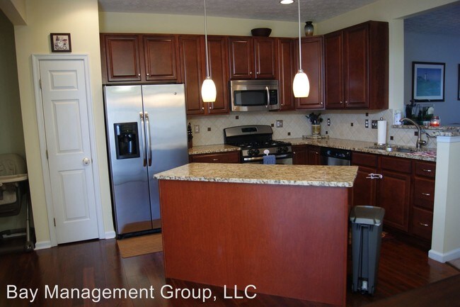 Building Photo - 9716 Morningview Cir