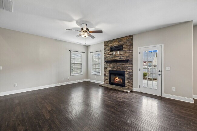 Building Photo - 275 Crusaw Dr