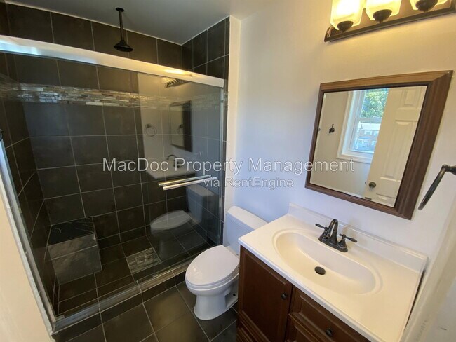 Building Photo - 810 Sledgehammer Dr