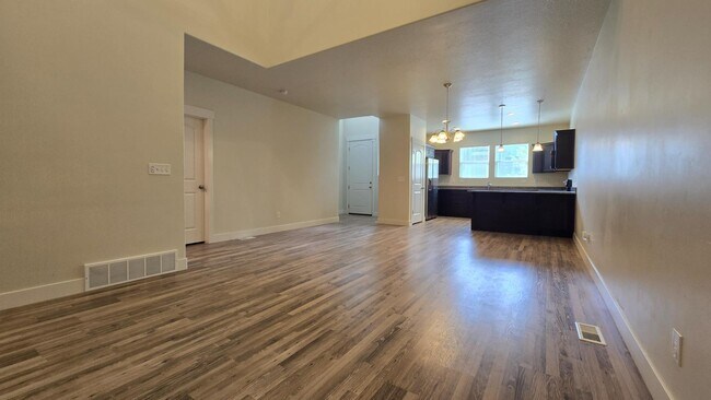 Building Photo - 3964 Hardman Way