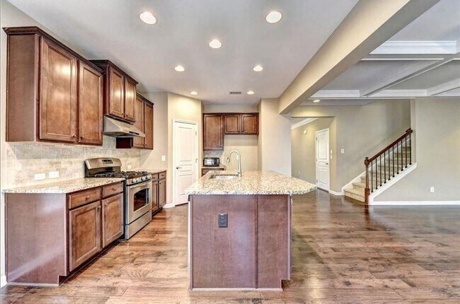 Building Photo - 5957 Stow Dr