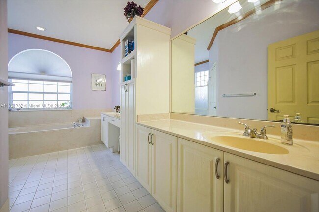 Building Photo - 12620 Countryside Terrace